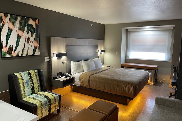 Quality Inn & Suites North Mesquite I-30