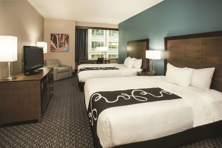 Room 21 of 68