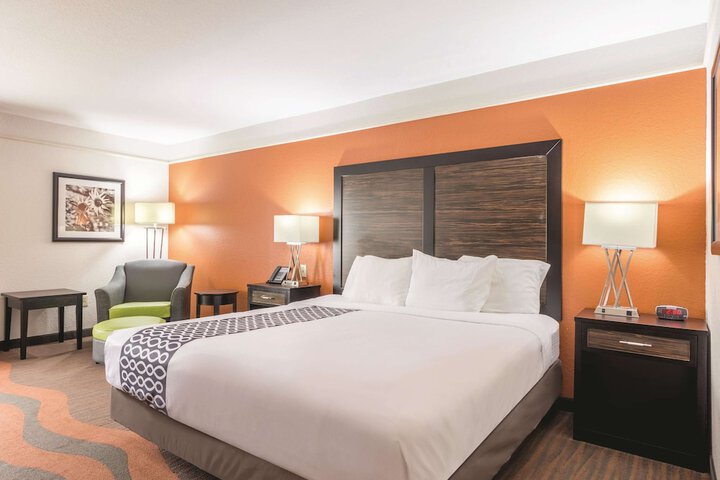 Room 40 of 53