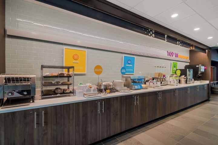 Tru by Hilton Wilson