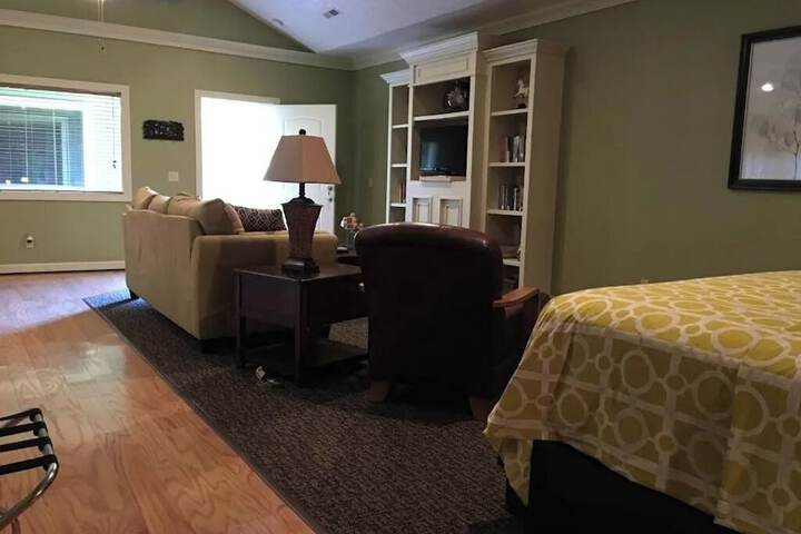 Room 12 of 12