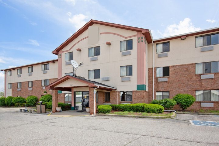 Hotel 2 of 48