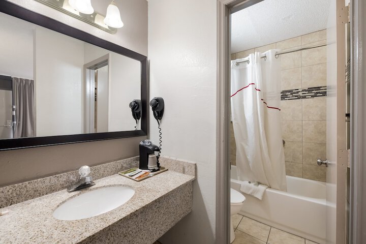 Red Roof Inn Lenoir