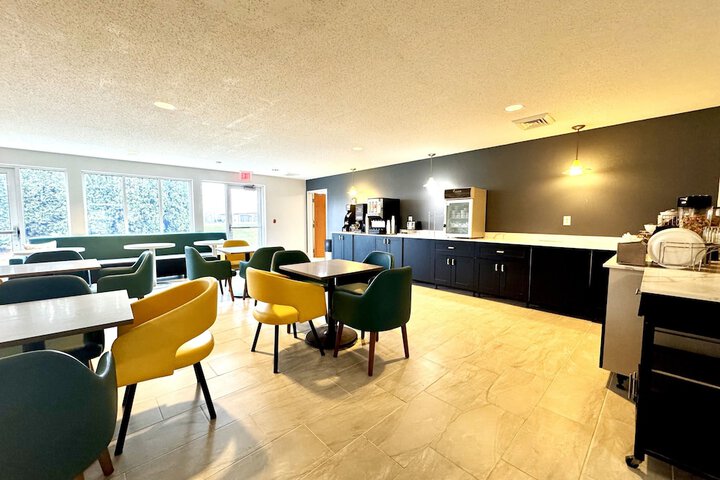 Comfort Inn & Suites Sheboygan I-43