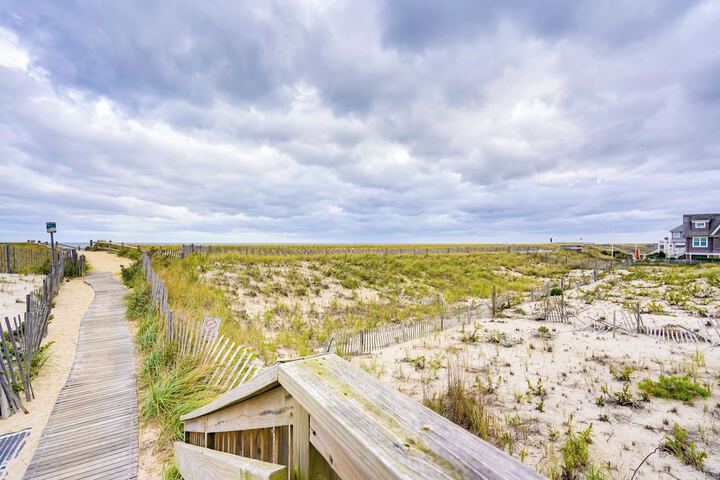 Charming Bay Head Retreat - Half-mi to Beach!