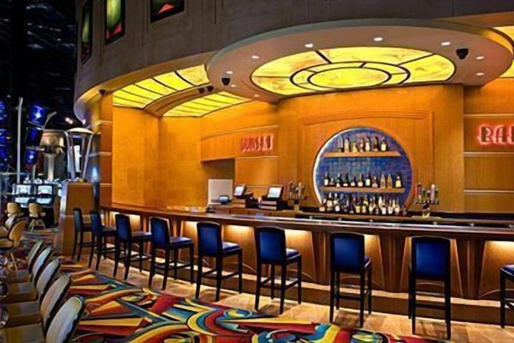 Hollywood Casino & Hotel