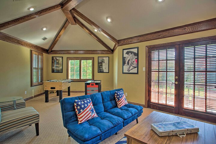Families Welcome! Lavish Celina Home w / Game Room