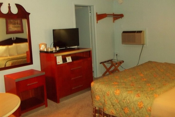 Room 33 of 56
