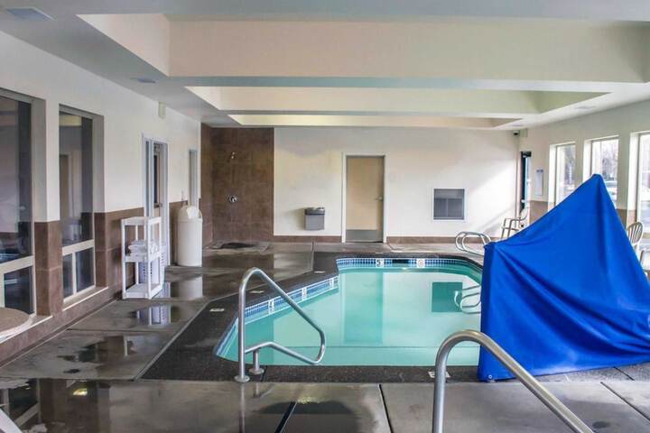 Sleep Inn & Suites Redmond