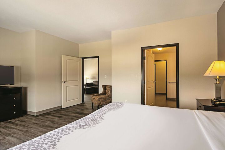 La Quinta Inn & Suites by Wyndham McKinney
