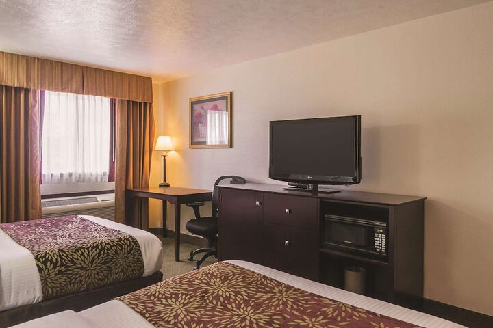 Room 18 of 33