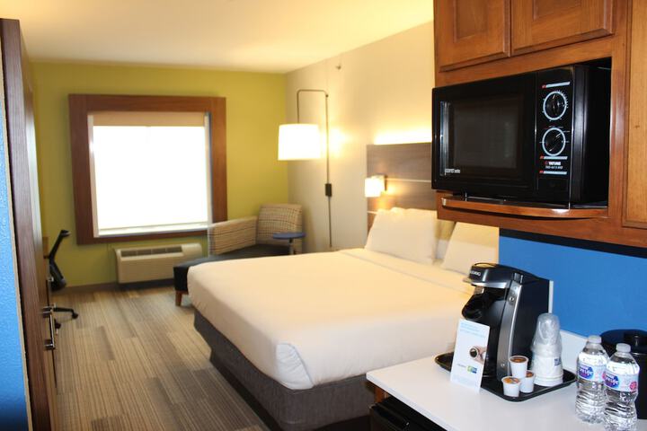 Room 22 of 68