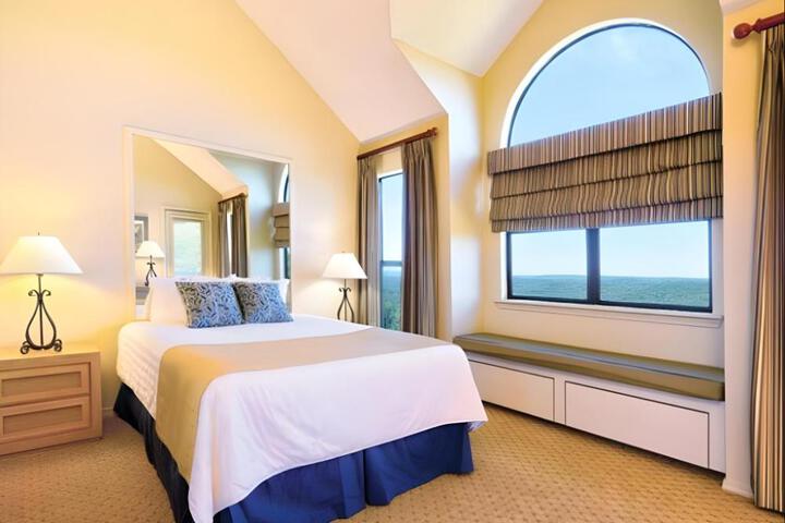 Wyndham Resort at Fairfield Bay