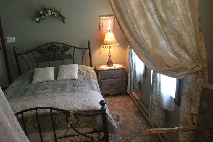 Room 7 of 19