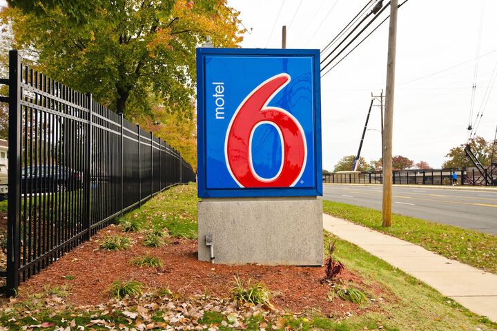 Hotel 5 of 34