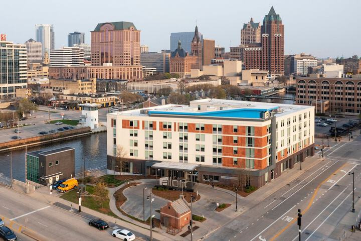 Hotel 5 of 76