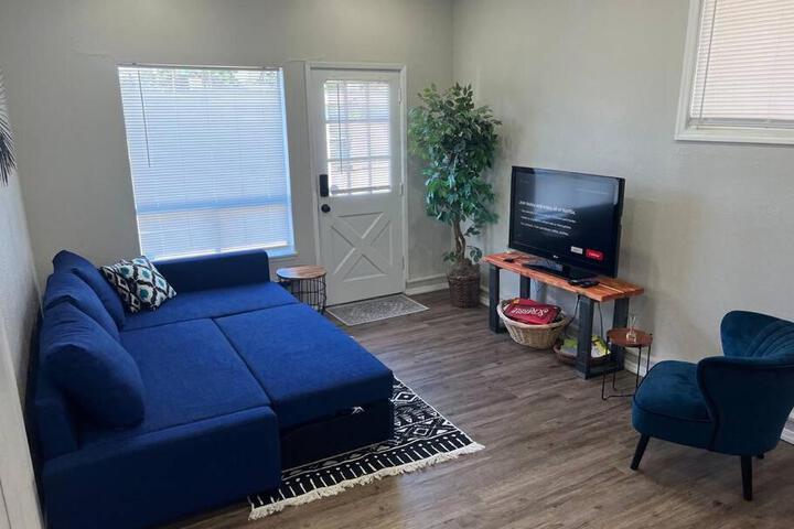NEWPRIVATE* 2 / 1 Unit *CLOSE to JBLM and PLU*