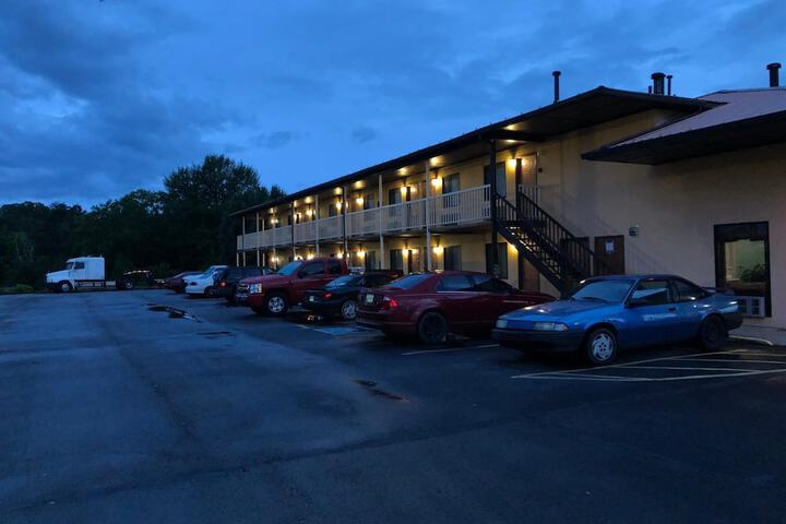 Hotel 14 of 68