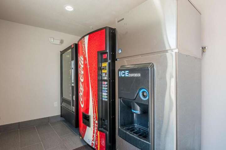 Stratford House Inns - Edmond