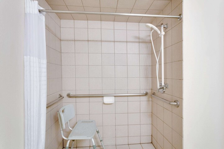 Room 20 of 26