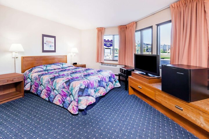 Room 14 of 30