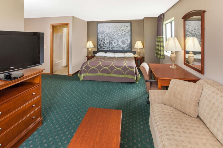 Room 5 of 25