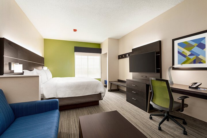 Room 14 of 43