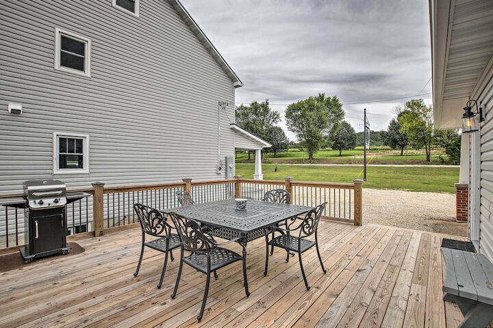 Lakefront Studio Guest Home on Hermann Wine Trail!