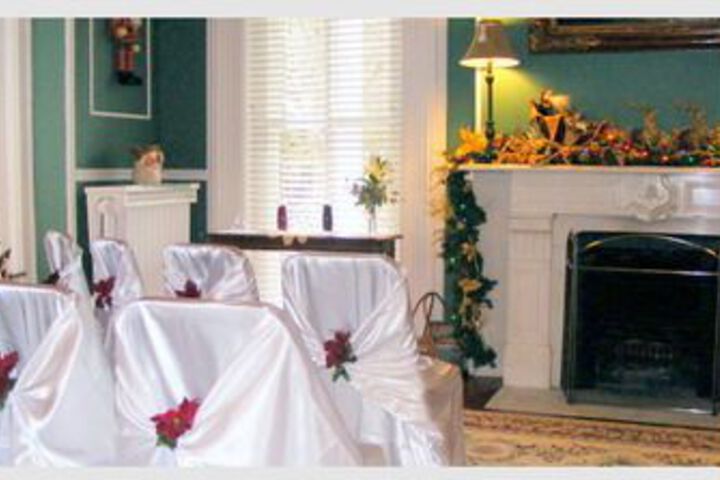 Pinehill Inn