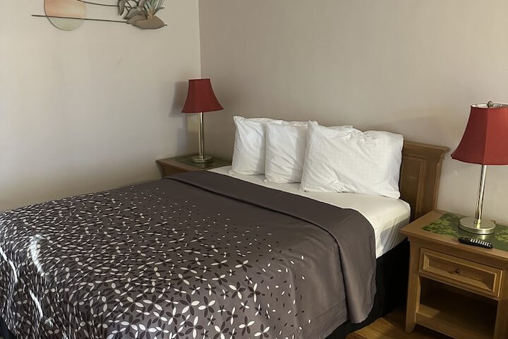 Room 7 of 36