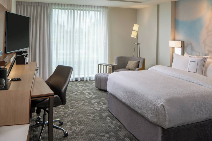 Courtyard by Marriott Lafayette South
