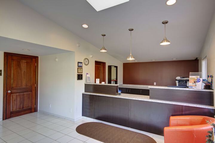 Americas Best Value Inn Heath Newark