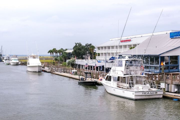 Shem Creek Inn