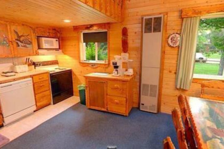ANDERSONS NORTHLAND LODGE