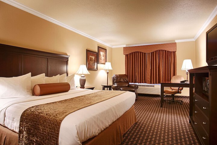 Room 15 of 25