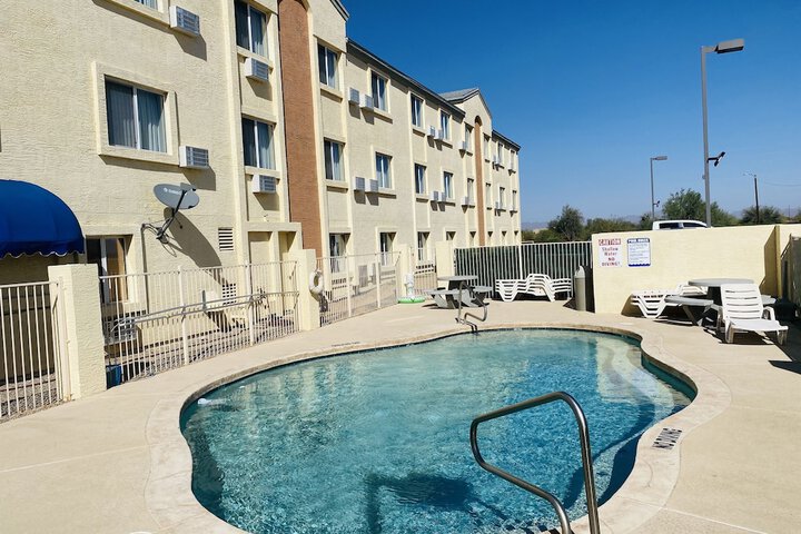 Pool 14 of 43
