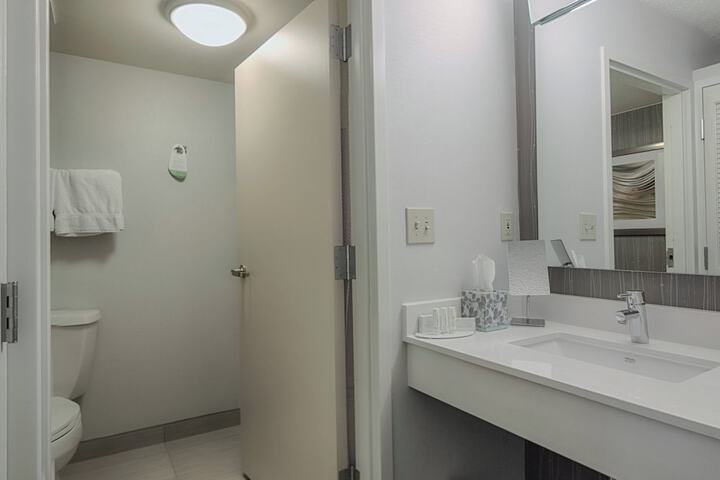 Room 15 of 49