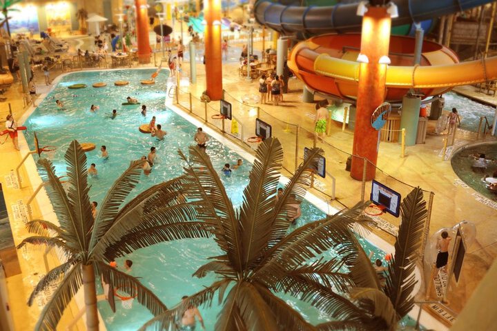 Comfort Inn & Suites Erie - Splash Lagoon Indoor Waterpark
