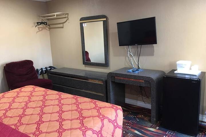 Room 19 of 39