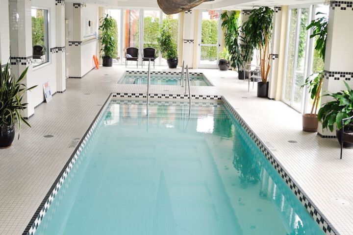 Pool 12 of 75