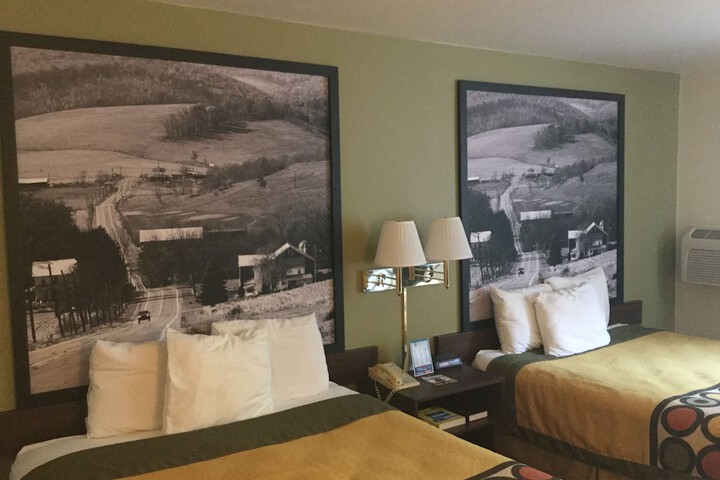 Room 9 of 30
