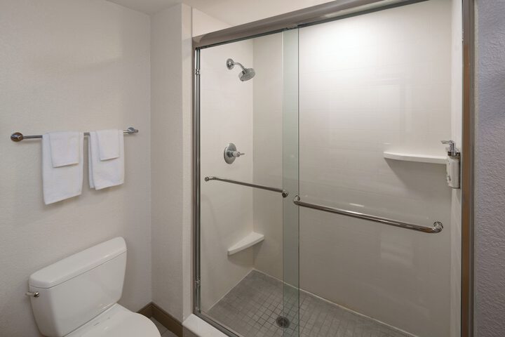 Holiday Inn Express Miami Airport Blue Lagoon Area by IHG
