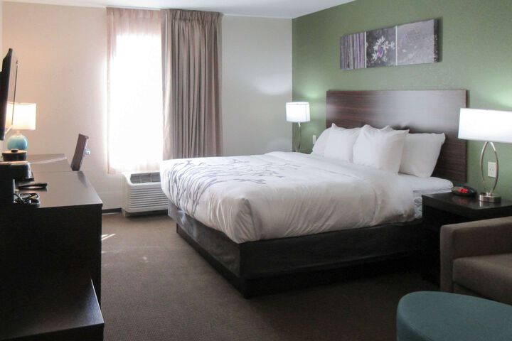 Room 17 of 25