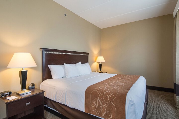 Room 40 of 65