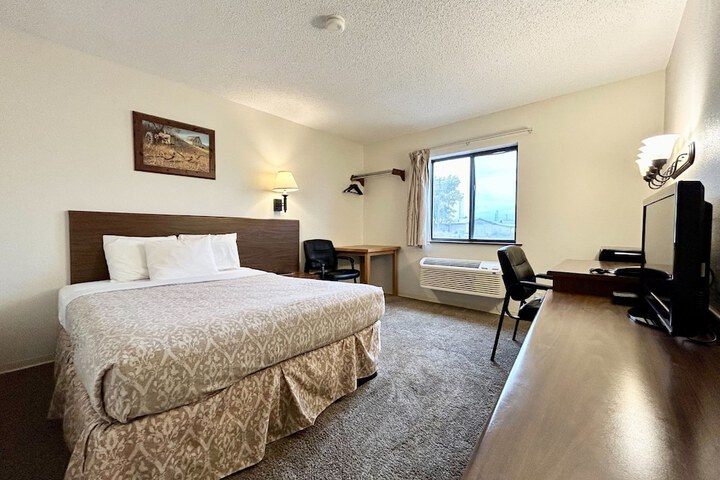Room 10 of 20