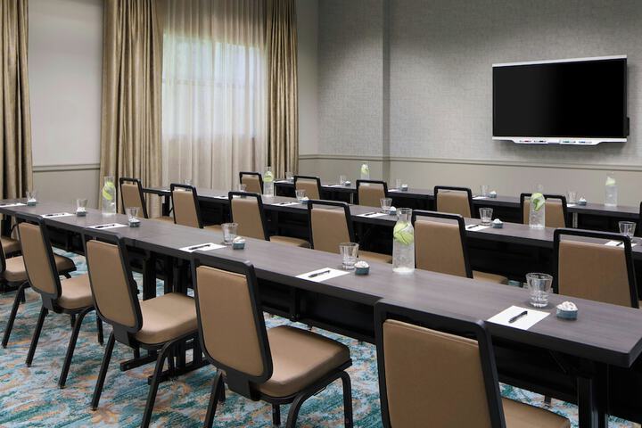 Renaissance Shoals Resort & Spa