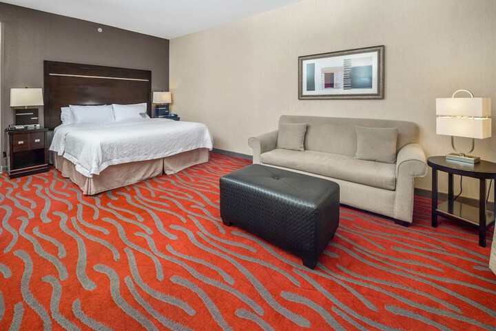 Hampton Inn & Suites Tulsa / Catoosa