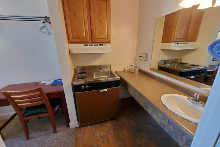 Room 15 of 21