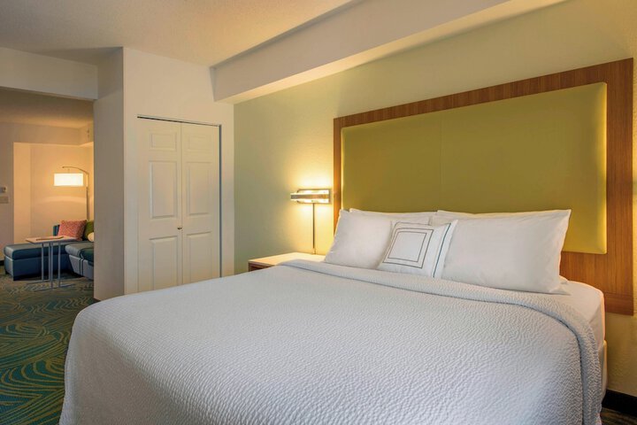 Room 9 of 21