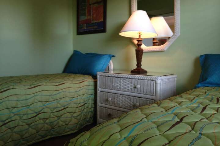 Room 28 of 42
